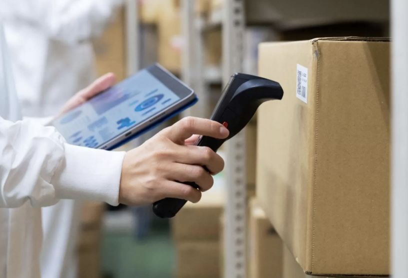 eGourmet combines cold storage, frozen storage, temperature-controlled warehousing, inventory management, pick and pack, DTC fulfillment, B2B fulfillment, kitting, and shipping logistics to help reduce unnecessary complexity.
